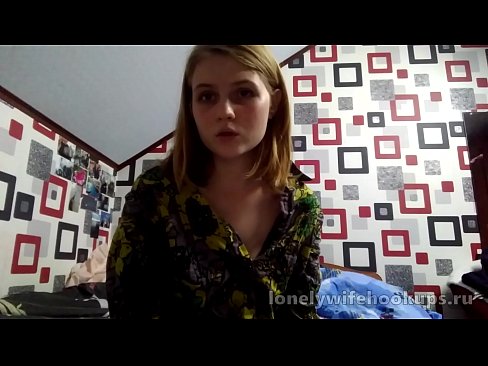 ❤️ A moza estudante rubia de Rusia gústanlle os pollos máis grandes. ❤ Porno fb en nós ❌️