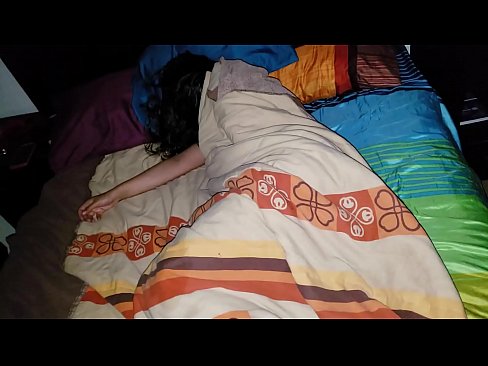 ❤️ Fillastro reprendendo á súa nova madrasta mentres ela dorme. ❤ Porno fb en nós ❌️